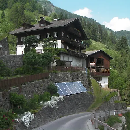 Chalet Rasnerhof Dağ evi Hopfgarten in Defereggen