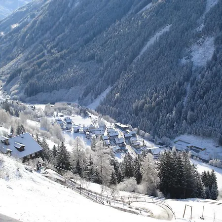Chalet Rasnerhof Hopfgarten in Defereggen